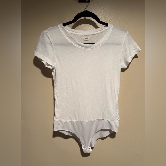 L'AGENCE Claire Short Sleeve Jersey Bodysuit medium - Picture 3 of 11